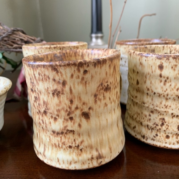 Pottery Set - 4 mugs, one cream and sugar - Picture 8 of 8